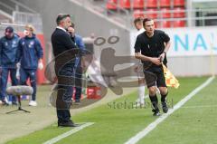 3. Liga - FC Ingolstadt 04 - FC Bayern Amateure - Cheftrainer Tomas Oral (FCI) ratlos