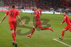 3. Fußball-Liga - Saison 2019/2020 - FC Ingolstadt 04 - 1.FC Kaiserslautern - Thomas Keller (#27,FCI)  mit dem 2:1 Führungstreffer - Jubel - Filip Bilbija (#35,FCI)  - Foto: Meyer Jürgen