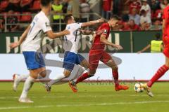 3. Liga - Fußball - FC Ingolstadt 04 - Hansa Rostock - Maximilian Thalhammer (18, FCI) ab durch die Mitte, Mirnes Pepic (Rostock 6) hinterher