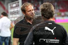 3. Liga - Fußball - FC Ingolstadt 04 - Würzburger Kickers - Freude Sieg 3:0, Technischer Direktor Florian Zehe (FC) und Cheftrainer Jeff Saibene (FCI)