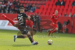 3. Fußball-Liga - Saison 2019/2020 - FC Ingolstadt 04 - KFC Uerdingen - Ganiggia Ginola Elva (#14,FCI)  - Rijad Kobiljar (#25 Uerdingen) -  - Foto: Meyer Jürgen