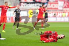 3. Liga - Fußball - FC Ingolstadt 04 - FSV Zwickau - Fatih Kaya (9, FCI) am Boden schreit Foul