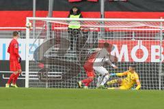 3. Liga - FC Ingolstadt 04 - FC Ingolstadt 04 - SV Meppen - Torwart Fabijan Buntic (#24,FCI)  - Stefan Kutschke (#30,FCI)  - Deniz Undav (#9 SV Meppen) - Foto: Stefan Bösl