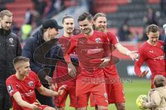 Im Bild: Thomas Keller (#27 FC Ingolstadt) vor der Fankurve

Fussball - 3. Bundesliga - Ingolstadt - Saison 2019/2020 - FC Ingolstadt 04 - M1. FC Kaiserlautern - 01.02.2020 -  Foto: Ralf Lüger