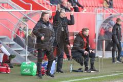 3. Fußball-Liga - Saison 2019/2020 - FC Ingolstadt 04 - Victoria Köln - Chef-Trainer Jeff Saibene (FCI) - Sportdirektor Michael Henke (FCI)  - Foto: Meyer Jürgen