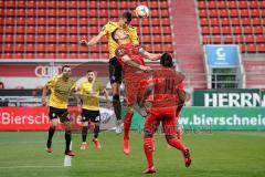 3. Liga - FC Ingolstadt 04 - SV Waldhof Mannheim - Kopfballduell Stefan Kutschke (30, FCI) Schultz Michael (23 Mannheim) Caniggia Ginola Elva (14, FCI) Conrad Kevin (4 Mannheim) Hofrath Marcel (31 Mannheim)