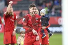 Im Bild: Thomas Keller (#27 FC Ingolstadt) vor der Fankurve

Fussball - 3. Bundesliga - Ingolstadt - Saison 2019/2020 - FC Ingolstadt 04 - M1. FC Kaiserlautern - 01.02.2020 -  Foto: Ralf Lüger