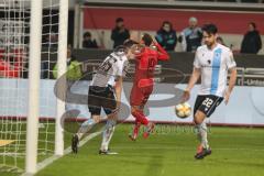 3. Liga - FC Ingolstadt 04 - 1860 München - Marcel Gaus (19, FCI) spielt Torwart Hiller Marco (1, München) aus, Steinhart Phillipp (36, München) verfolgt. Tor 2:2 Ausgleich Jubel