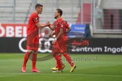 3. Liga - FC Ingolstadt 04 - SV Waldhof Mannheim - Stefan Kutschke (30, FCI) Marcel Gaus (19, FCI) geben sich die Hand