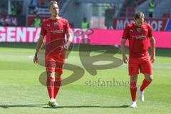 3. Fußball-Liga - Saison 2019/2020 - FC Ingolstadt 04 - Hallescher FC - Tobias Schröck (#21,FCI)  vor dem Spiel - Michael Heinloth (#17,FCI)  - Foto: Meyer Jürgen