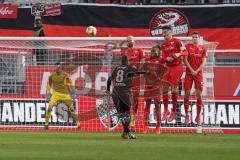 3. Liga - FC Ingolstadt 04 - KFC Uerdingen 05 - Freistoss Mauer Torwart Fabijan Buntic (24, FCI) Kinsombi Christian (KFC 8) Nico Antonitsch (5, FCI) Caniggia Ginola Elva (14, FCI) Stefan Kutschke (30, FCI) Maximilian Thalhammer (6, FCI)