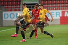 3. Liga - FC Ingolstadt 04 - SV Waldhof Mannheim - Kampf um den Ball, Hofrath Marcel (31 Mannheim) Caniggia Ginola Elva (14, FCI) Just Jan (22 Mannheim)