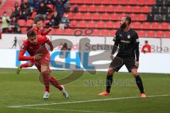 3. Liga - Fußball - FC Ingolstadt 04 - FSV Zwickau - Tor Jubel Dennis Eckert Ayensa (7, FCI) rechts Christopher Handke (3 Zwickau)