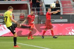 3. Liga - Fußball - FC Ingolstadt 04 - Würzburger Kickers - Tor Jubel 3:0 Stefan Kutschke (30, FCI) Maximilian Beister (10, FCI) Sebastian Schuppan (27 Würzburg) kickt den Ball weg