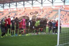 3. Fußball-Liga - Saison 2019/2020 - FC Ingolstadt 04 -  Preußen Münster - Die Spieler bedanken sich bei den Fans  - Foto: Jürgen Meyer