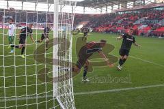 3. Fußball-Liga - Saison 2019/2020 - FC Ingolstadt 04 -  Preußen Münster - Der 3:2 Führungstreffer durch Tobias Schröck (#21,FCI)  - Oliver Schnitzler Torwart (#1 Preußen Münster) - jubel - Foto: Meyer Jürgen