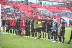 3. Fußball-Liga - Saison 2019/2020 - FC Ingolstadt 04 -  Preußen Münster - Die Spieler bedanken sich bei den Fans  - Foto: Jürgen Meyer