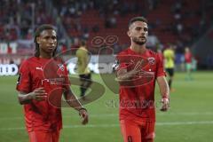 Im Bild: Caniggia Elva (#14 FC Ingolstadt) und Fatih Kaya (#9 FC Ingolstadt) klatschen mit Eric Verstappen (#33 Würzburger Kickers) ab

Fussball - 3. Bundesliga - Ingolstadt - Saison 2019/2020 - FC Ingolstadt 04 - Würzburger Kickers - 02.08.2019 -  Foto