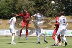 3. Liga - Testspiel - VfR Garching - FC Ingolstadt 04 - Kopfball links Björn Paulsen (4, FCI)