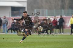 3. Liga - Testspiel - FC Ingolstadt 04 - Karlsruher SC - Freistoß Fatih Kaya (9, FCI)