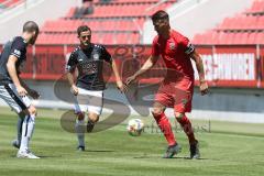 3. Liga - Saisoneröffnung - Testspiel - FC Ingolstadt 04 - VfB Eichstätt - rechts Stefan Kutschke (30, FCI) und links Lucas Schraufstetter (VfB)