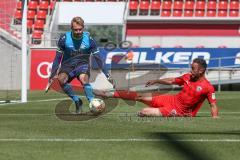 3. Fußball-Liga - Saison 2019/2020 - Freundschaftsspiel - VFB Eichstätt - FC Ingolstadt 04 - Torwart Daniel Baltzer (Nr.31, VfB Eichstätt) - Fatih Kaya (Nr.9, FC Ingolstadt 04) - Foto: Meyer Jürgen