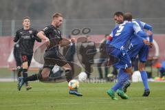 3. Liga - Testspiel - FC Ingolstadt 04 - Karlsruher SC - Alleingang zum Tor Maximilian Beister (10, FCI) David pisot verteidigt