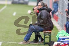 3. Fußball-Liga - Saison 2019/2020 - Testspiel - FC Ingolstadt 04 - VFR Aalen - Trainerbank mit Sportdirektor Michael Henke (FCI)  - Foto: Stefan Bösl