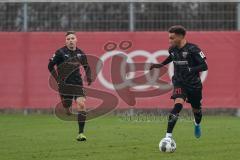 3. Liga - Testspiel - FC Ingolstadt 04 - Karlsruher SC - rechts Jalen Hawkins (FCI) links Gabriel Weiß (32, FC)