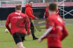 3. Liga - Fußball - FC Ingolstadt 04 - Trainerwechsel, Cheftrainer Tomas Oral (FCI) und sein Co-Trainer Mark Fotheringham (FCI) übernehmen bis Sommer 2021 den FC Ingolstadt 04, 1. Training mit Co-Trainer Mark Fotheringham (FCI)