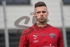 3. Liga - FC Ingolstadt 04 - Trainingsauftakt nach Winterpause - Torwart Fabijan Buntic (24, FCI)