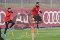 3. Liga - FC Ingolstadt 04 - Trainingsauftakt nach Winterpause - Georgius Pintidis (6, FCI) und U19 Spieler Jalen Hawkins