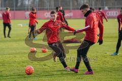 3. Liga - FC Ingolstadt 04 - Trainingsauftakt nach Winterpause - Kraus und Dennis Eckert Ayensa (7, FCI)