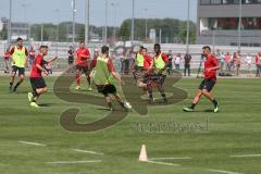 3. Fußball-Liga - Saison 2019/2020 - FC Ingolstadt 04 -  Trainingsauftakt - Die Spieler machen Spielübungen - Foto: Meyer Jürgen