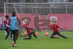 3. Liga - FC Ingolstadt 04 - Trainingsauftakt nach Winterpause - Lukas Schellenberg, Nico Antonitsch (5, FCI)