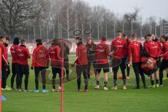 3. Liga - FC Ingolstadt 04 - Trainingsauftakt nach Winterpause - Cheftrainer Jeff Saibene (FCI) mit einer Ansprache