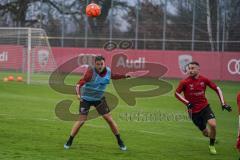 3. Liga - FC Ingolstadt 04 - Trainingsauftakt nach Winterpause - Robin Krauße (23, FCI) Fatih Kaya (9, FCI)