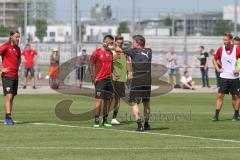 3. Fußball-Liga - Saison 2019/2020 - FC Ingolstadt 04 -  Trainingsauftakt - Cheftrainer Jeff Saibene (FCI) gibt Anweisungen - Foto: Meyer Jürgen