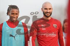 3. Liga - FC Ingolstadt 04 - Trainingsauftakt nach Winterpause - gute Laune Caniggia Ginola Elva (14, FCI) Nico Antonitsch (5, FCI)