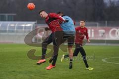 3. Liga - FC Ingolstadt 04 - Trainingsauftakt nach Winterpause - Stefan Kutschke (30, FCI) Robin Krauße (23, FCI) Kopfballduell