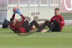 Im Bild: Fabijan Buntic (#24 FC Ingolstadt) und Lukas Schellenberg (#39 FC Ingolstadt)

Fussball - 3. Bundesliga - Ingolstadt - Saison 2019/2020 - Trainingsauftakt -  Foto: Ralf Lüger