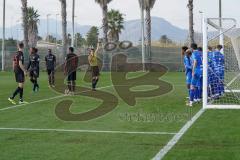 3. Liga - FC Ingolstadt 04 - Wintertrainingslager Spanien - Testspiel - Kaa Gent - 2:3 - Freistoß der anderen Art wegen Torwart Rückspiels, Caniggia Ginola Elva (14, FCI) führt aus und Tor Ausgleich 2:2 Jubel