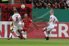 DFB Pokal - Fußball - FC Ingolstadt 04 - 1. FC Nürnberg - mitte Peter Kurzweg (16, FCI) Handwerker Tim (1. FCN, 6) Kerk Sebastian (1. FCN, 10)