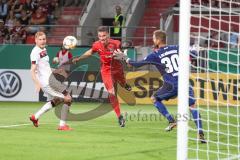 DFB Pokal - Fußball - FC Ingolstadt 04 - 1. FC Nürnberg - Tor Chance Kopfball, Stefan Kutschke (30, FCI), Torwart Lukse Andreas (1. FCN, 30)