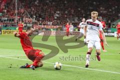 DFB Pokal - Fußball - FC Ingolstadt 04 - 1. FC Nürnberg - Peter Kurzweg (16, FCI) Geis Johannes (1. FCN, 5)