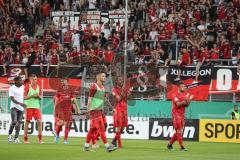 DFB Pokal - Fußball - FC Ingolstadt 04 - 1. FC Nürnberg - Spiel ist aus, 0:1, Enttäuschung hängende Köpfe, Robin Krauße (23, FCI) Björn Paulsen (4, FCI) Maximilian Wolfram (8, FCI) Georgius Pintidis (6, FCI) Filip Bilbija (35, FCI) Frederic Ananou (2, FCI