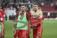 Im Bild: Georgios Pintidis (#36 FC Ingolstadt) und Filip Bilbija (#35 FC Ingolstadt) bedanken sich bei den Fans für die Untersützung

Fussball - DFB Pokal - Ingolstadt - Saison 2019/2020 - FC Ingolstadt 04 - 1. FC Nürnberg- 09.08.2019 -  Foto: Ralf Lüge