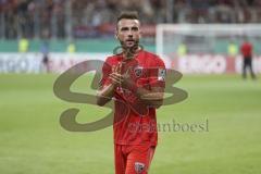 Im Bild: Fatih Kaya (#9 FC Ingolstadt) bedankt sich bei den Fans für die Untersützung

Fussball - DFB Pokal - Ingolstadt - Saison 2019/2020 - FC Ingolstadt 04 - 1. FC Nürnberg- 09.08.2019 -  Foto: Ralf Lüger/rsp-sport.de