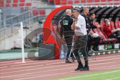 Relegation - 1. FC Nürnberg - FC Ingolstadt 04 - Cheftrainer Tomas Oral (FCI) verzweifelt