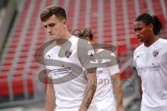 Relegation - 1. FC Nürnberg - FC Ingolstadt 04 - Dennis Eckert Ayensa (7, FCI) kommt aus der Kabine